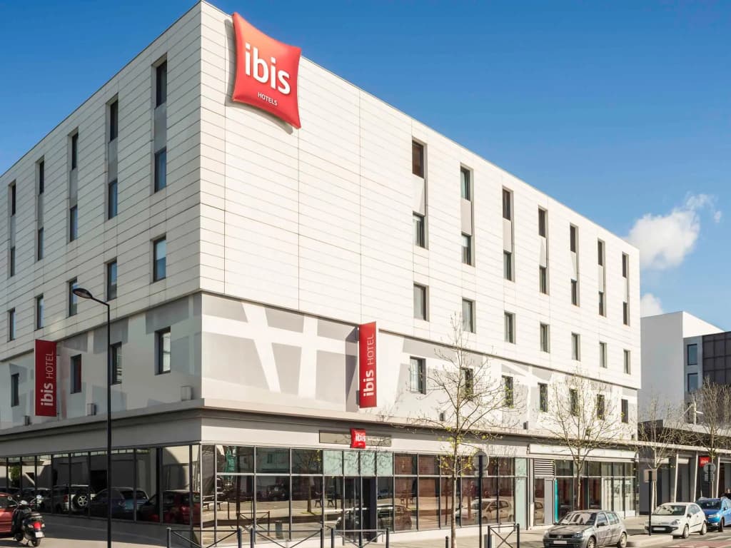 ibis Bordeaux Centre Bastide - Photo 1