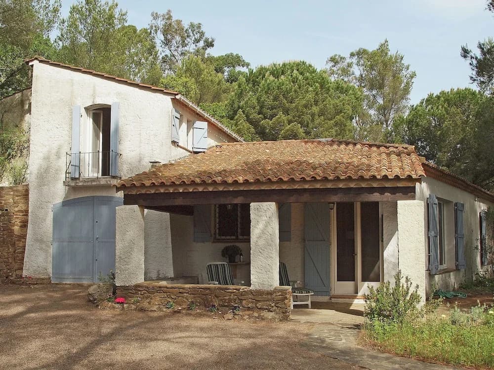 Villa in Cavalaire-sur-mer Near the Sea - Photo 1
