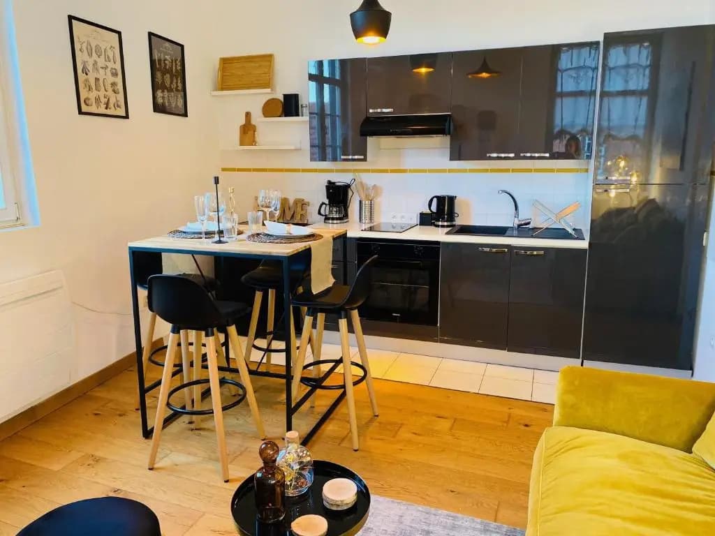 Appartement Place de la Cath' avec parking - Photo 1