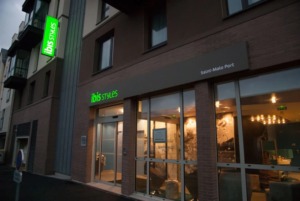 Ibis Styles Saint Malo Port - Photo 1