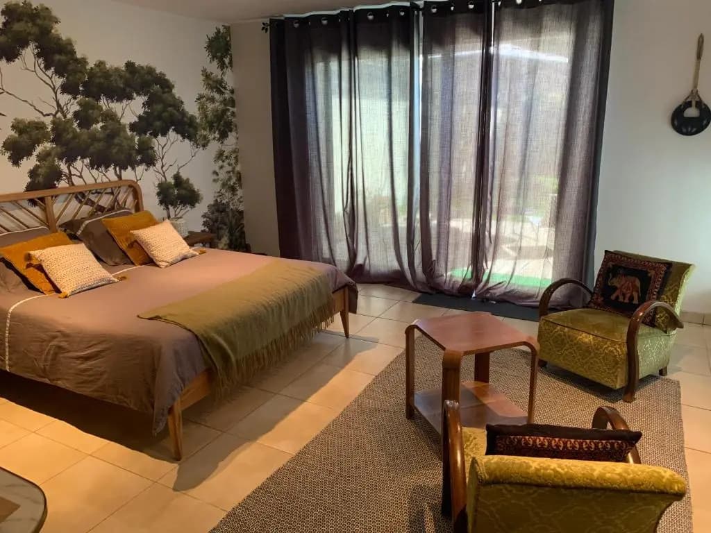 Chambre Drôme tropicale - Photo 1