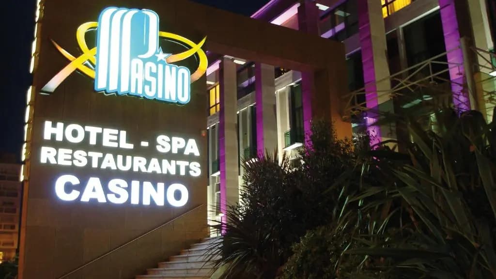 Hotel Spa Pasino - Photo 1