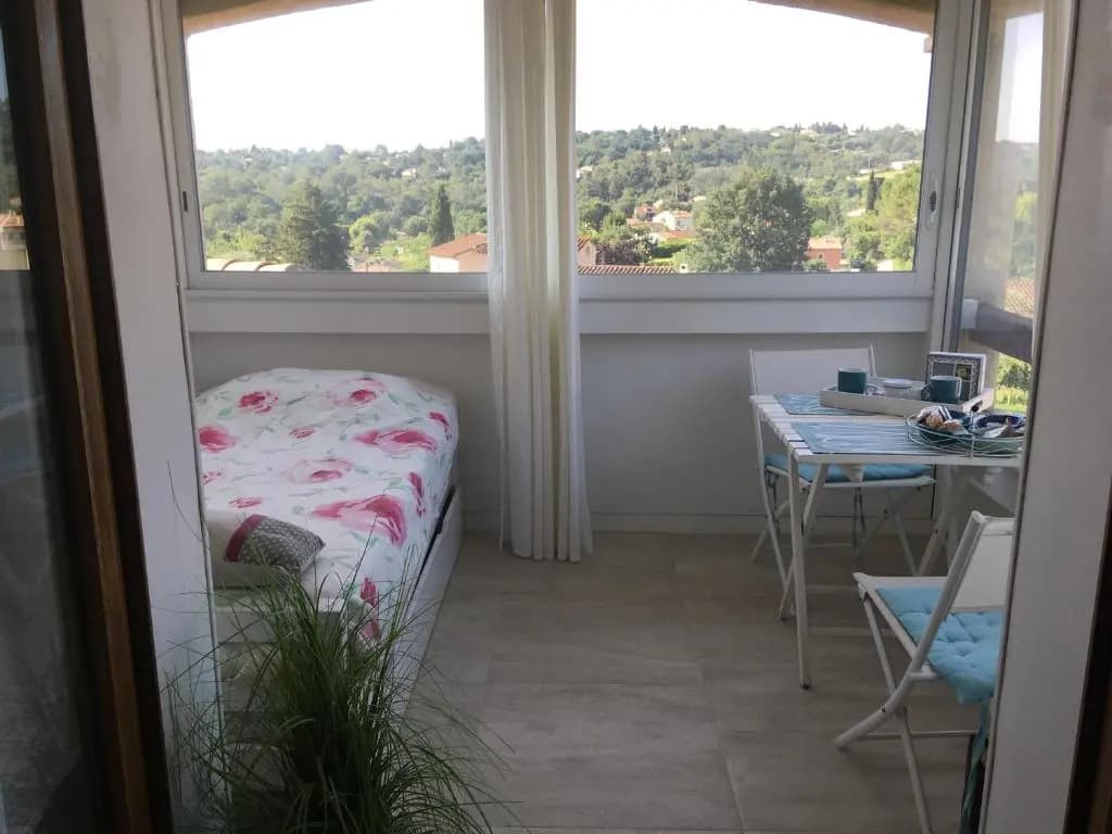 Les LILLAS - Photo 1