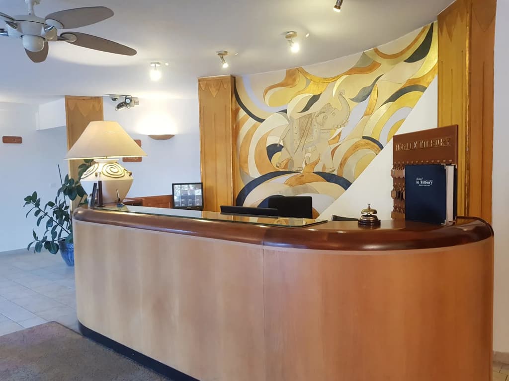 Hotel Le Tilbury - Photo 1