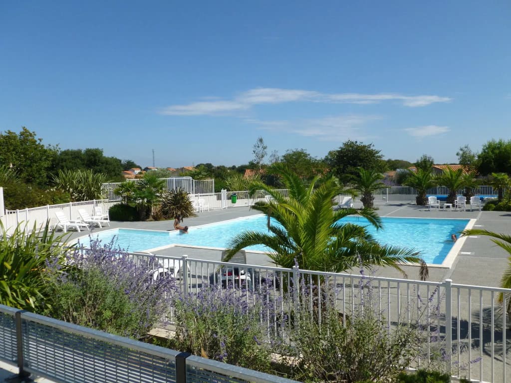 Villa in France With Private Pool & Garden - Photo 1