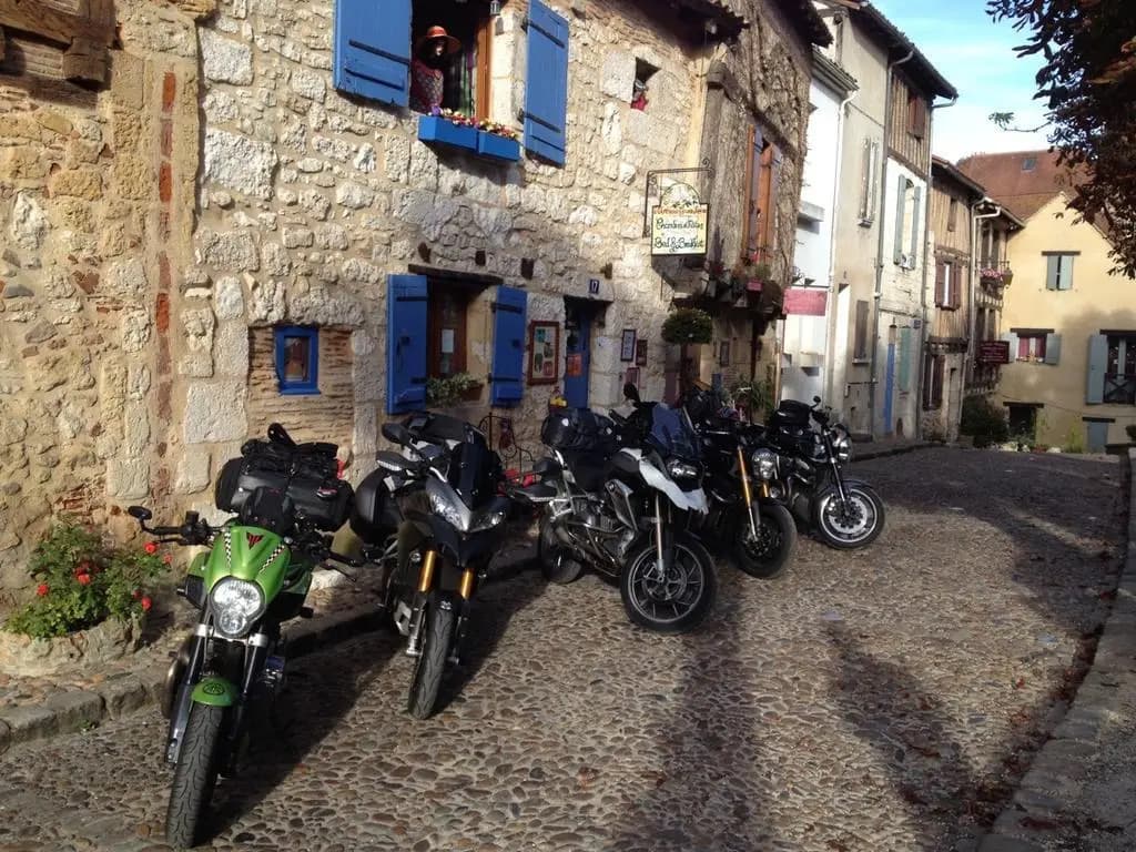 Le Colombier De Cyrano Et Roxane - Photo 1