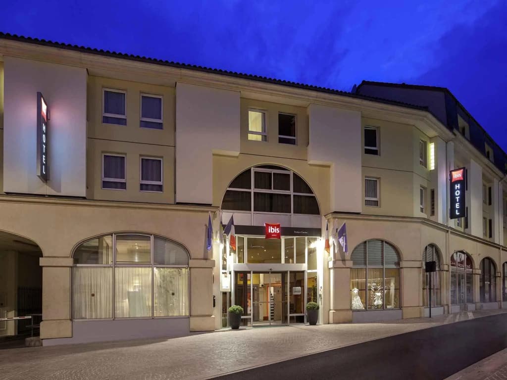 ibis Poitiers Centre - Photo 1