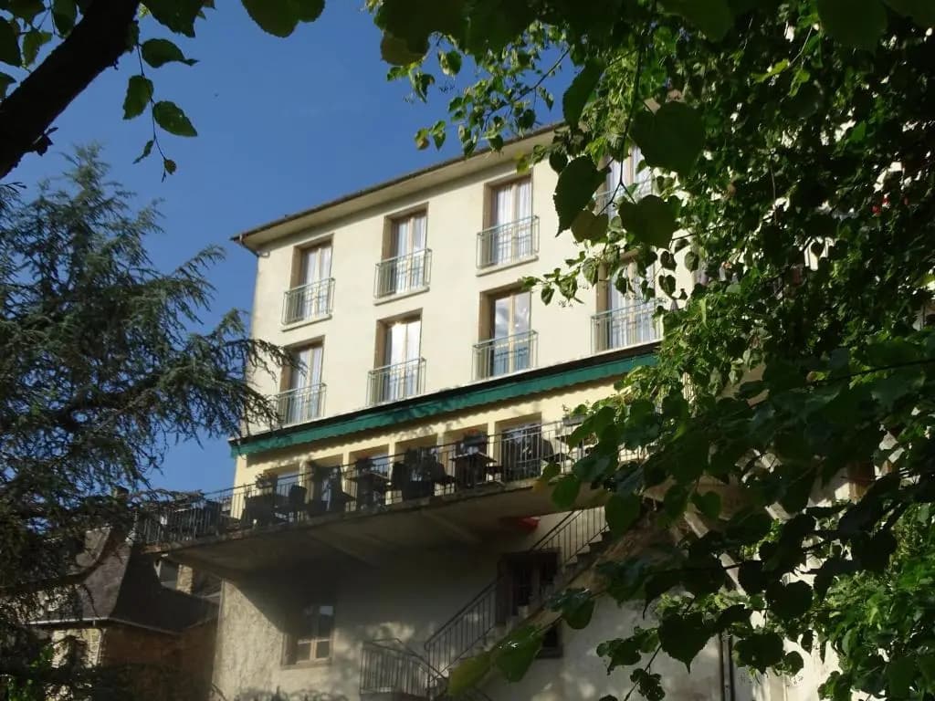 Logis Hôtel AMBROISE - Photo 1