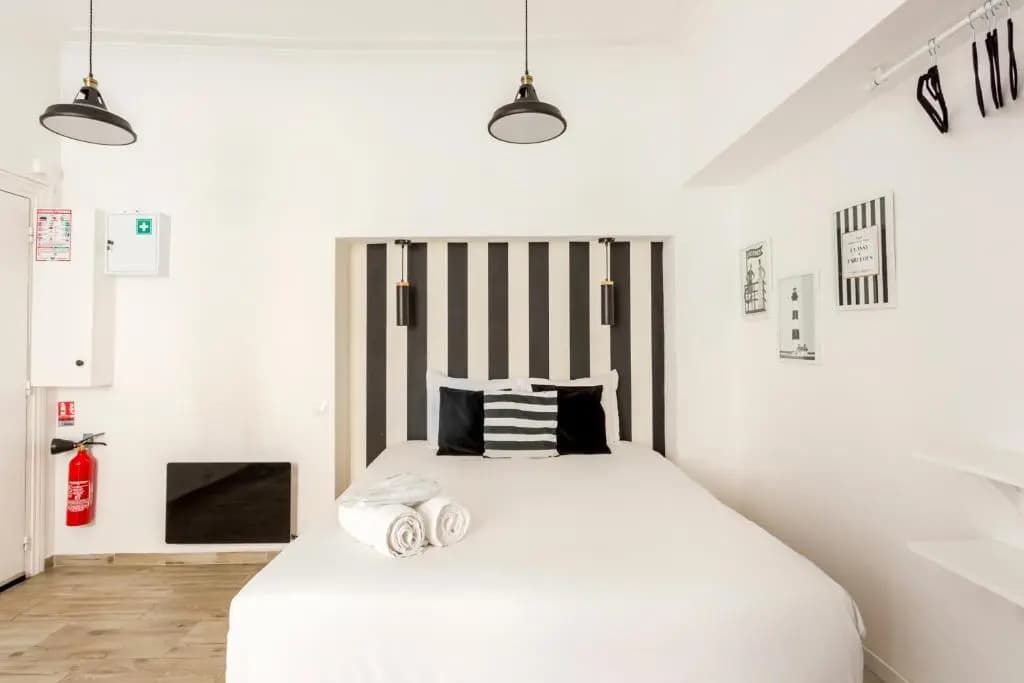 Edwin Suites - Photo 1
