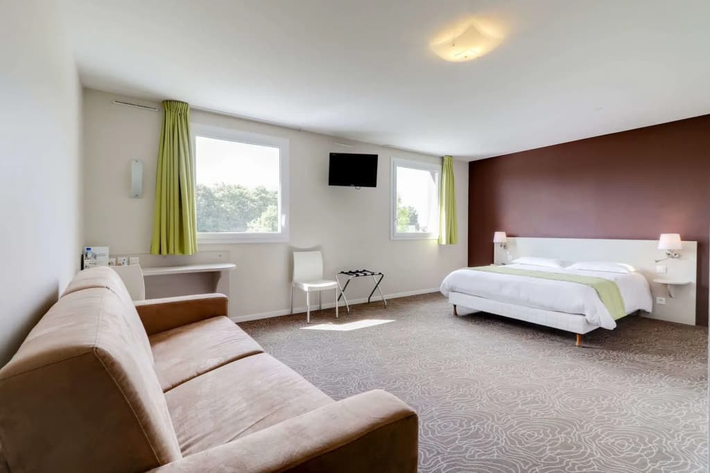 Brit Hotel Saint-Méen-le-Grand en Brocéliande - Photo 1