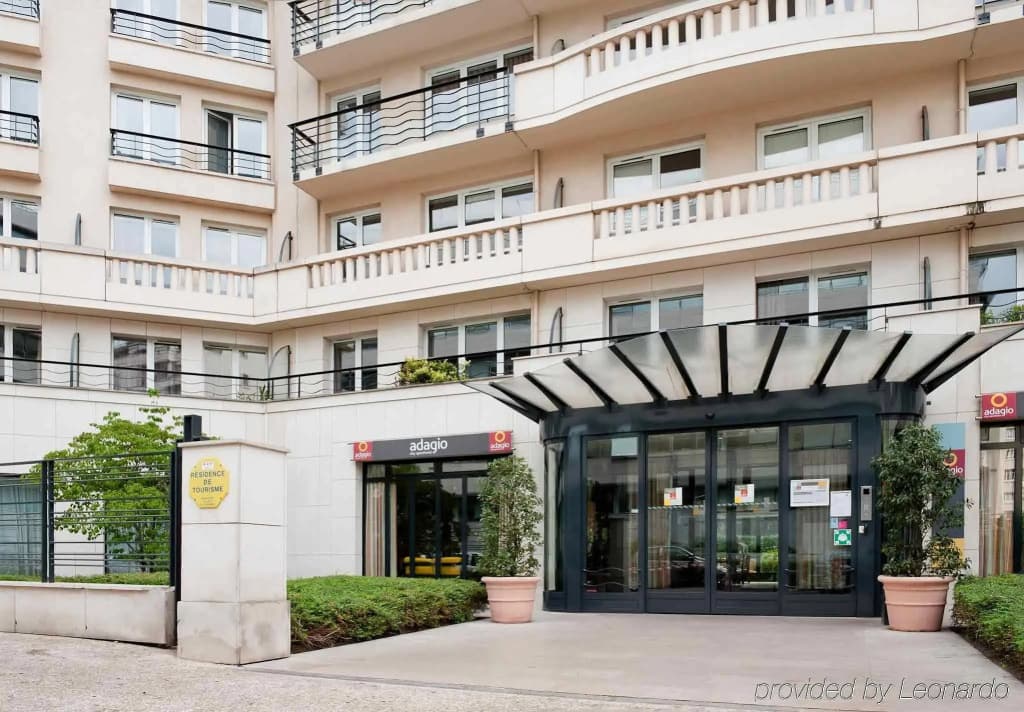 Aparthotel Adagio Paris Porte de Versailles - Photo 1