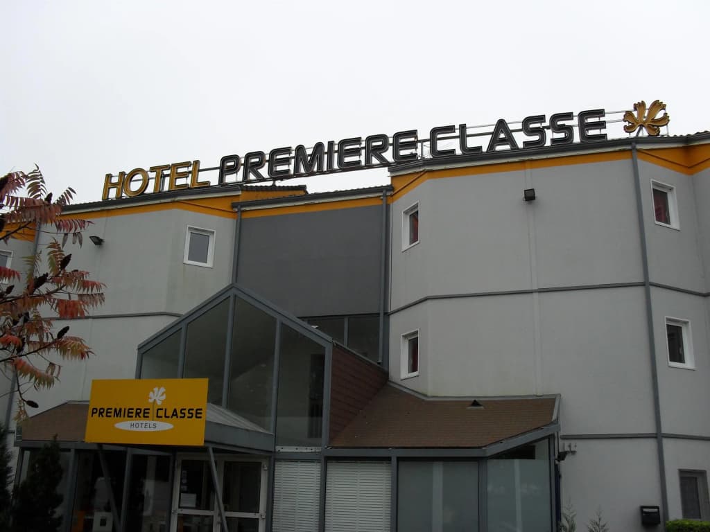 Hôtel Premiere Classe Metz Technopole - Photo 1