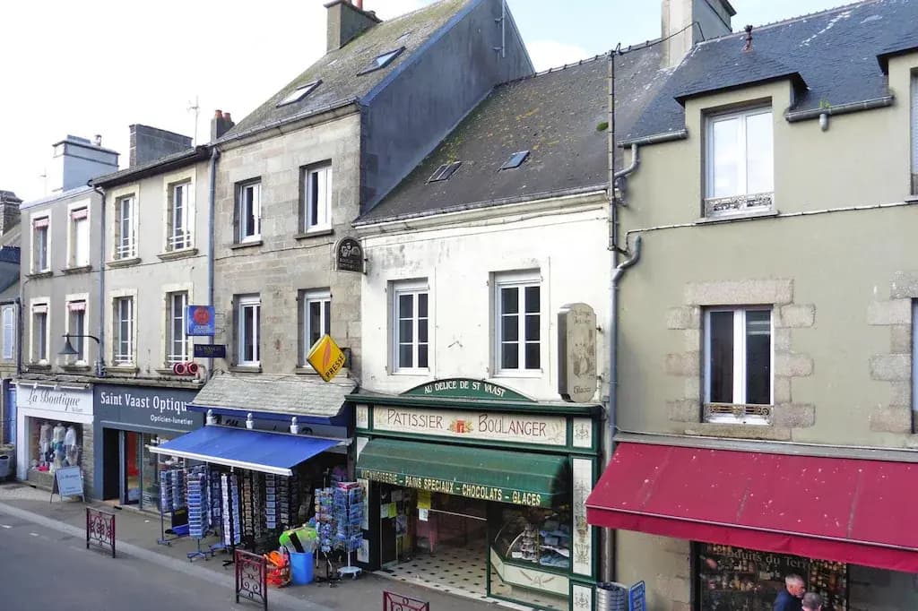 Holiday Home in Normandy Near Sandy Beaches - Photo 1