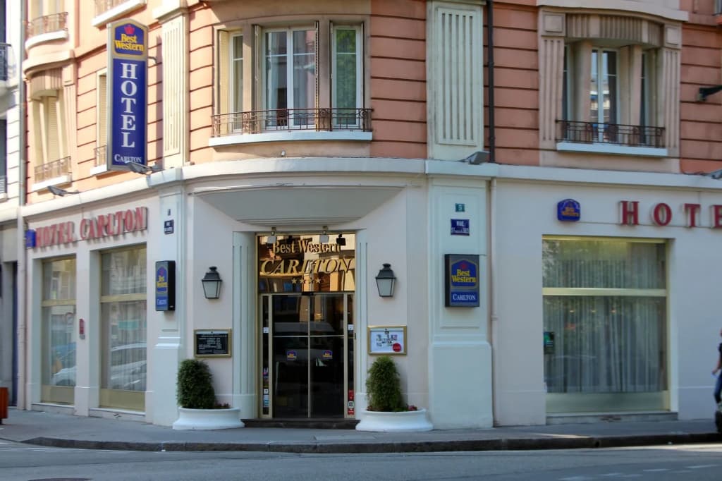 Best Western Plus Hotel Carlton - Photo 1