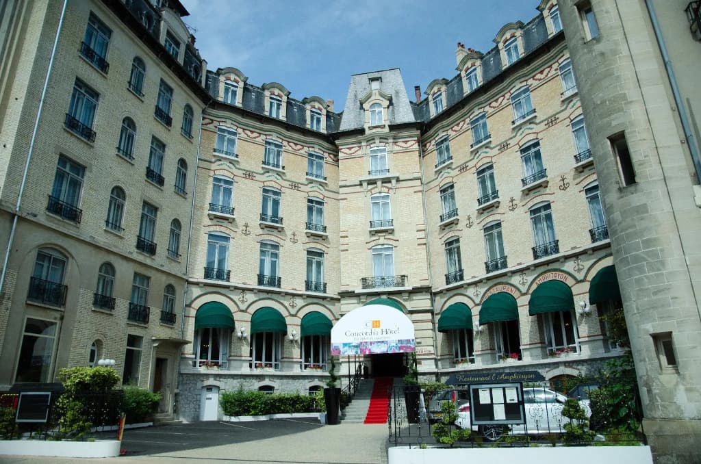 Hôtel Concordia Le Mans Centre gare - Photo 1