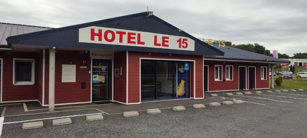 Hôtel le 15 - Photo 1