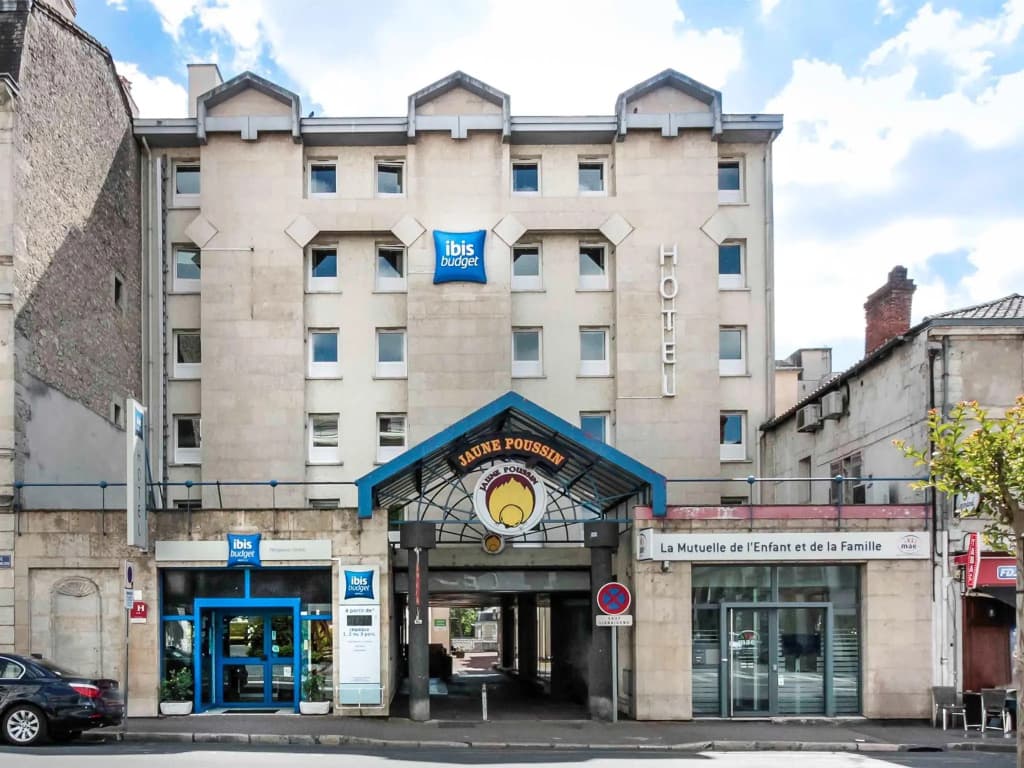 ibis budget Perigueux - Photo 1