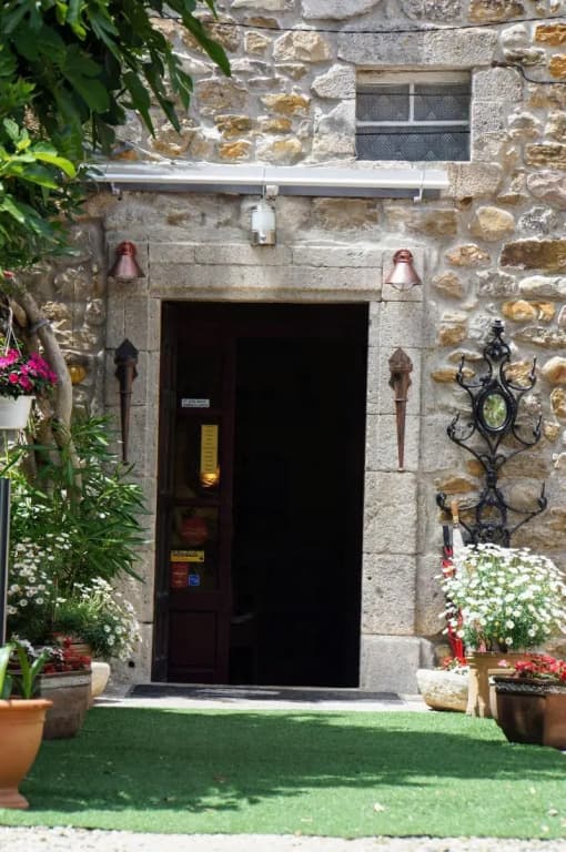 Hotel le Manoir du Raveyron - Photo 1
