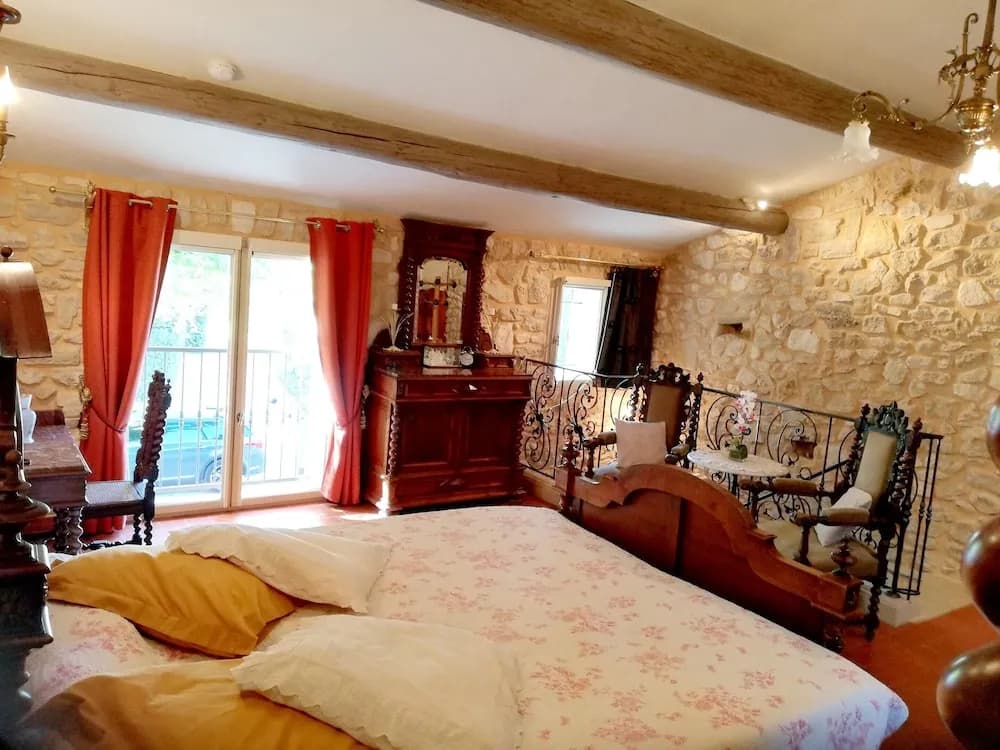 House With one Bedroom in Le Thor, With Furnished Garden and Wifi - Photo 1