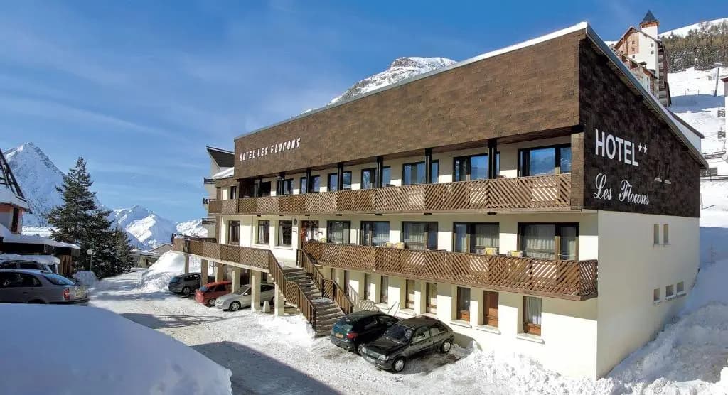 Hotel Les Flocons - Photo 1