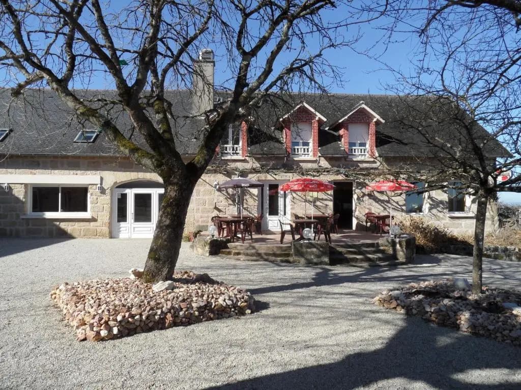 Hôtel La Clef des Champs - Photo 1