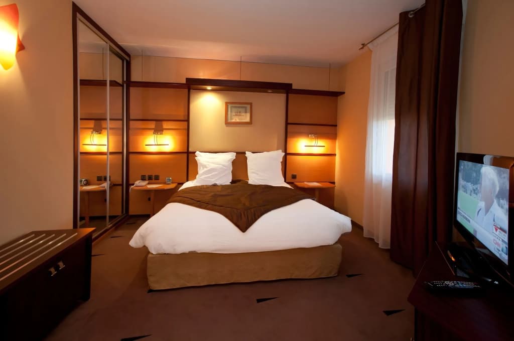 Best Western Plus La fayette Hotel & Spa - Photo 1