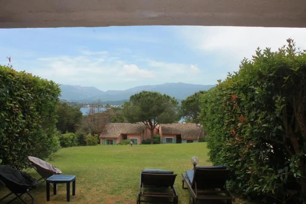T3 Rez De Jardin À Porto Vecchio - Photo 1