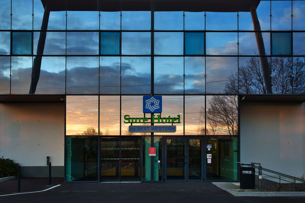 Sure Hotel by Best Western Nantes Beaujoire - Photo 1