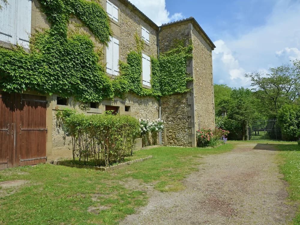 Quaint Villa in Chalabre with Swimming Pool - Photo 1
