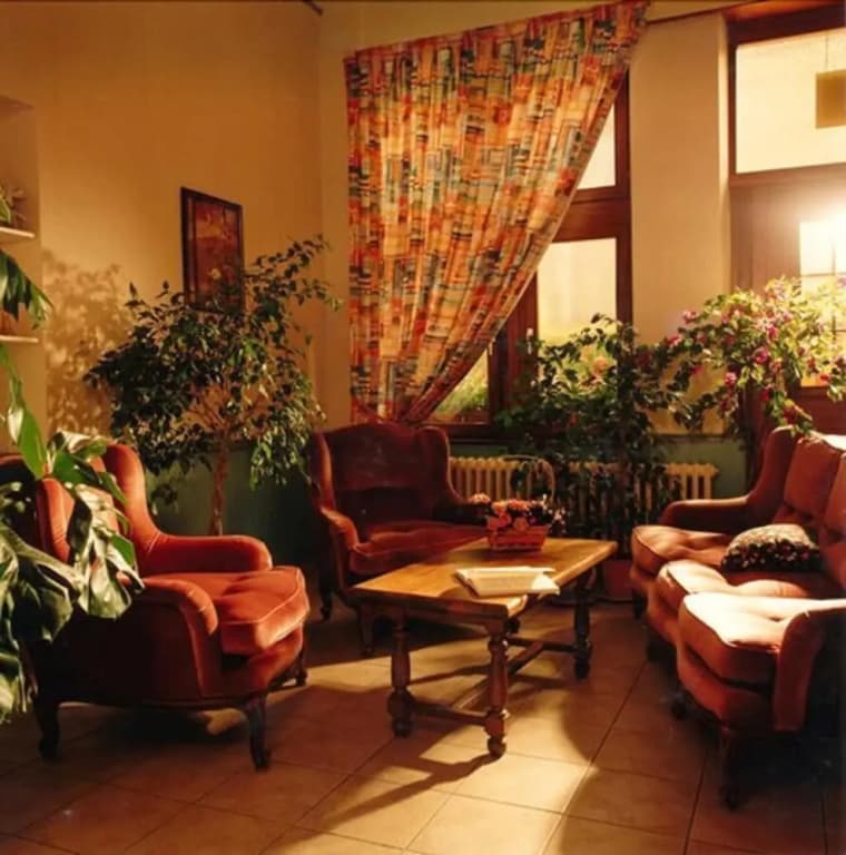 Hotel Restaurant Moderne - Photo 1