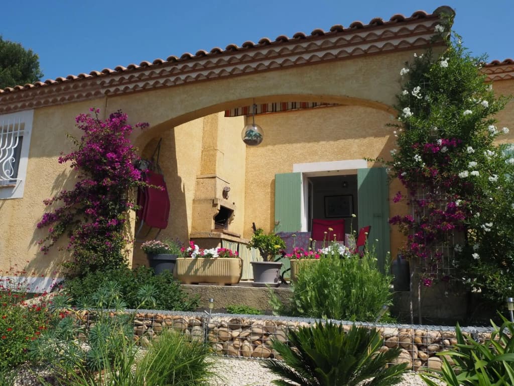 Holiday Cottage With Private Terrace, Bellegarde - Photo 1