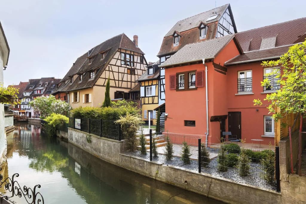 Hotel Le Colombier Suites - Photo 1