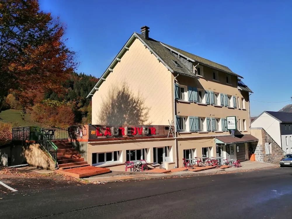 Hôtel Les Mouflons - Photo 1