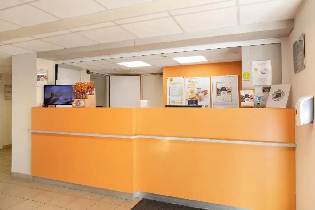 Hotel Première Classe Maubeuge - Feignies - Photo 1