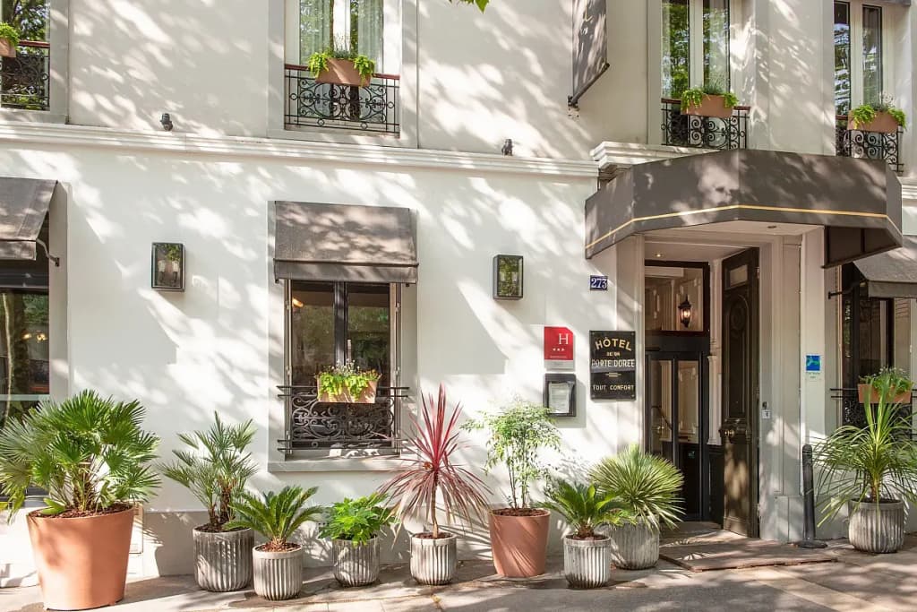 Hotel de la Porte Dorée - Photo 1