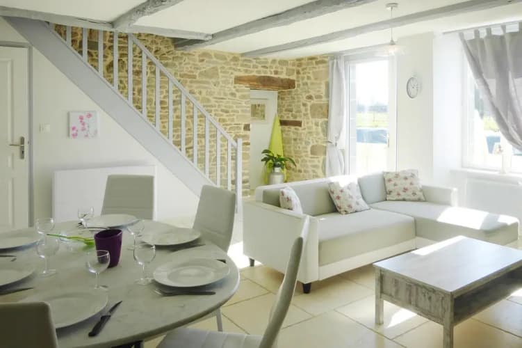 Holiday home on a Norman property, semi-detached, Bacilly