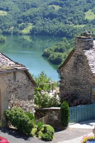 Les Hôtes du Lac