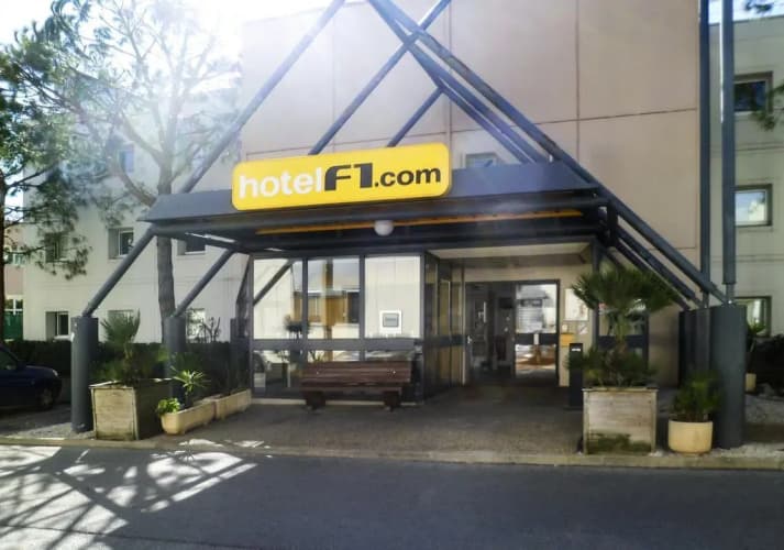 hotelF1 Aulnay le Blanc Mesnil Garonor A3