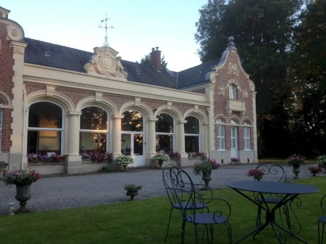 Le Chateau des Ormes