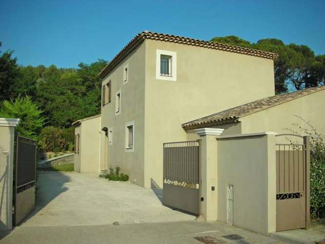 Spacious Villa With Pool